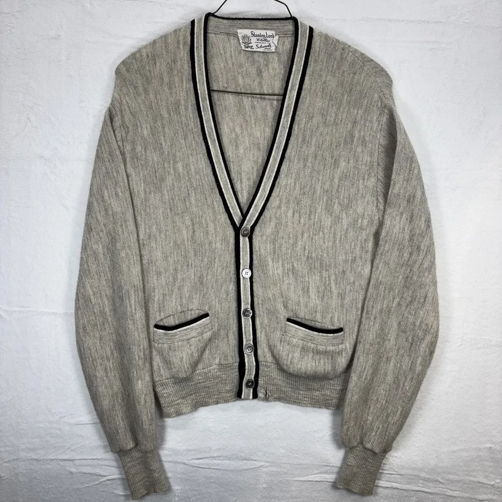 True Vintage V Neck Cardigan Sweater Men's 42 Large Gray 1960s USA Grandpa Core